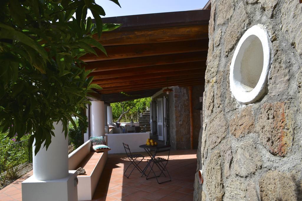 Villa Belvedere Липари Екстериор снимка